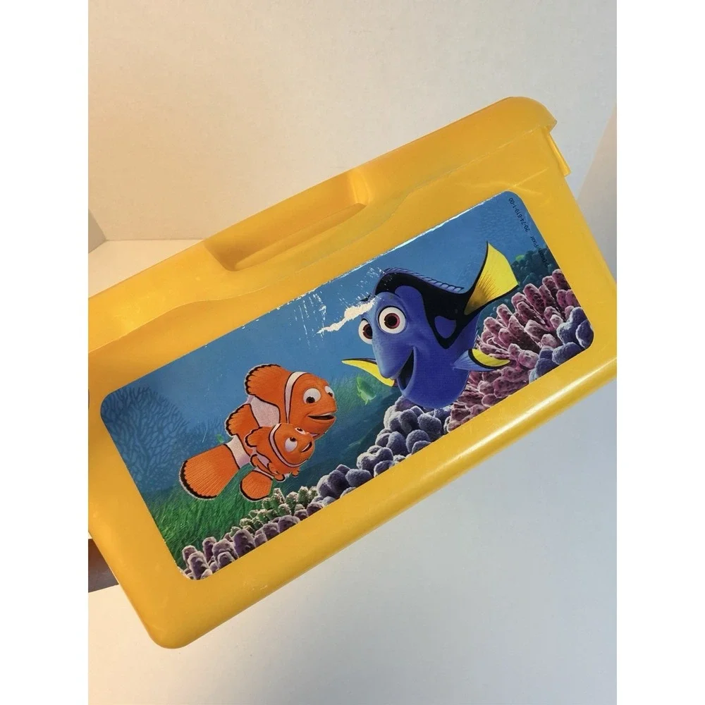 VTG Huggies Finding Nemo Reusable Wipes Container Empty Yellow RARE HTF